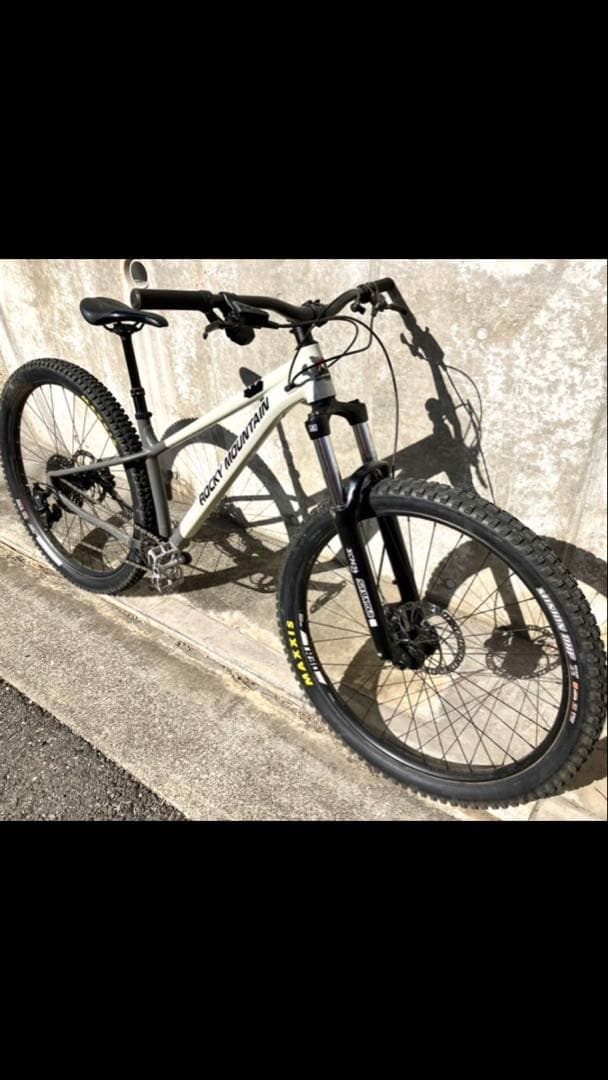 新品同様ハードテールマウンテンバイク
