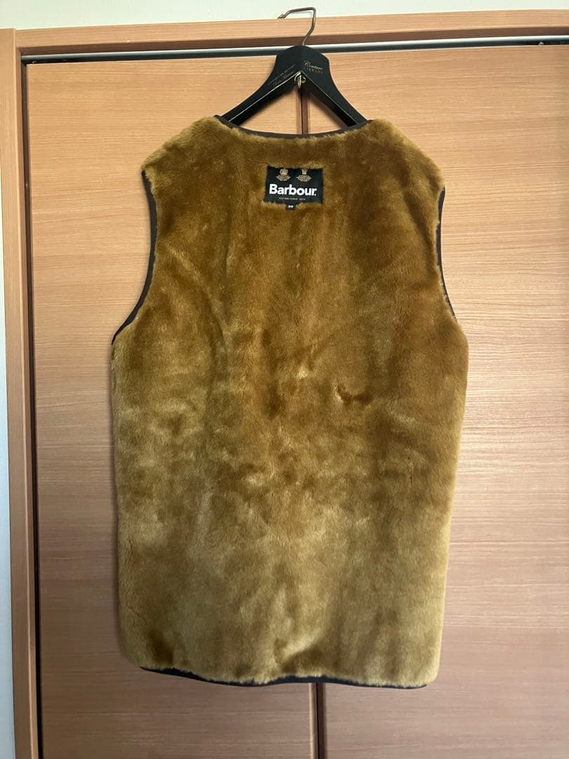 あっきーな　Barbour ファー ベスト 38