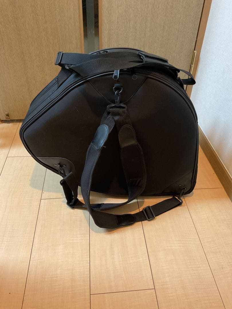美品/フレンチホルン　ベルカットモデル用ホルンケース