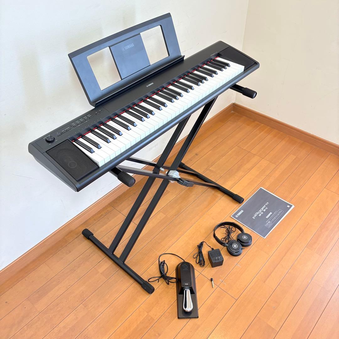 【美品・付属品多数】YAMAHA 61鍵電子キーボードNP-12B スタンド付属