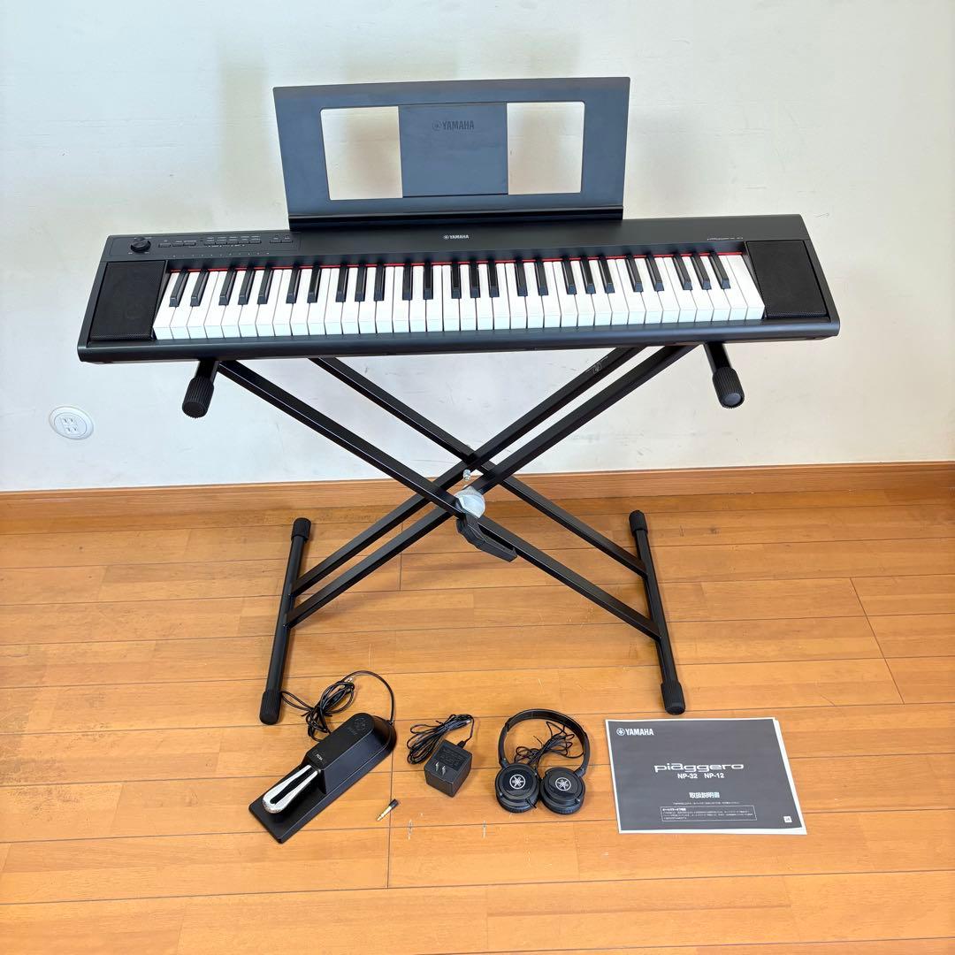【美品・付属品多数】YAMAHA 61鍵電子キーボードNP-12B スタンド付属