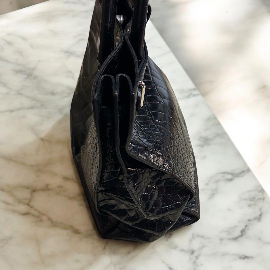 フルラ　トート　A4可　ビジネス　クロコ型押し　レザー　シルバー金具　ブラック