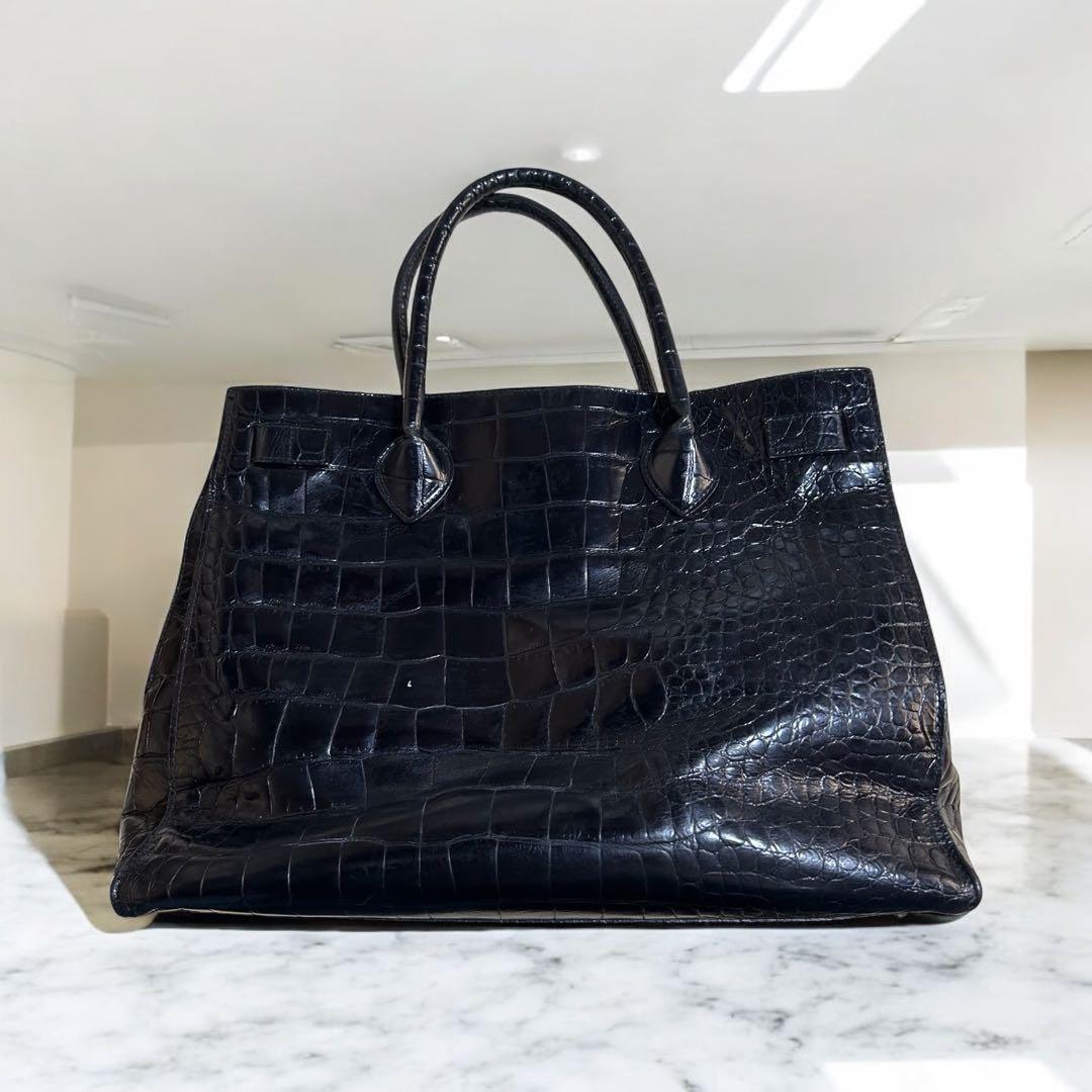 フルラ　トート　A4可　ビジネス　クロコ型押し　レザー　シルバー金具　ブラック