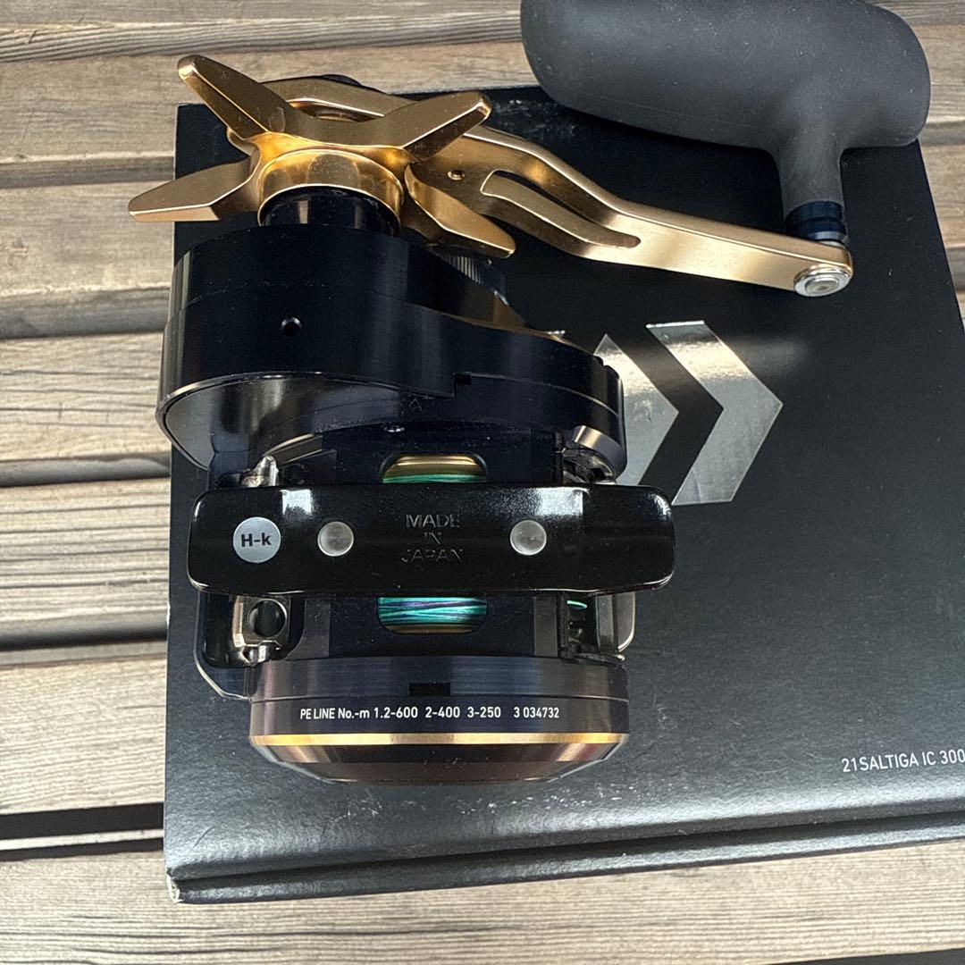 SALTIGA IC 300HL-SJ リール