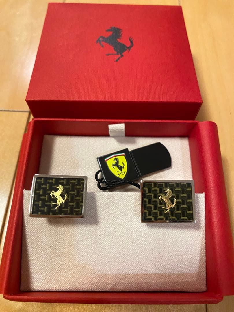 Ferrari Gemelli Acciaio カフリンクス