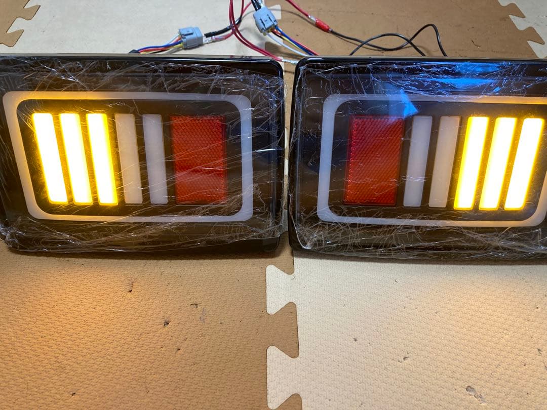 DA64V DA17V エブリィ　ファイバーLEDテール　インナーブラック　左右