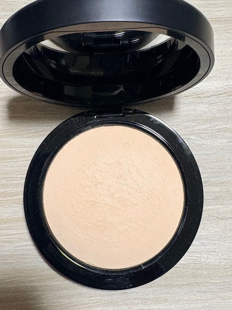 MAC スキンフィニッシュ　ナチュラル　ライトプラス