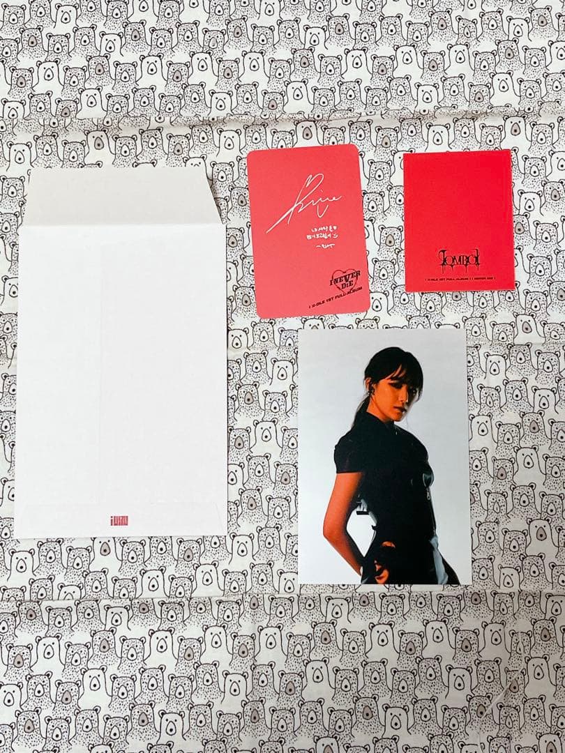 【送料込み】(G)I-DLE I NEVER DIE RiSKYver. トレカ