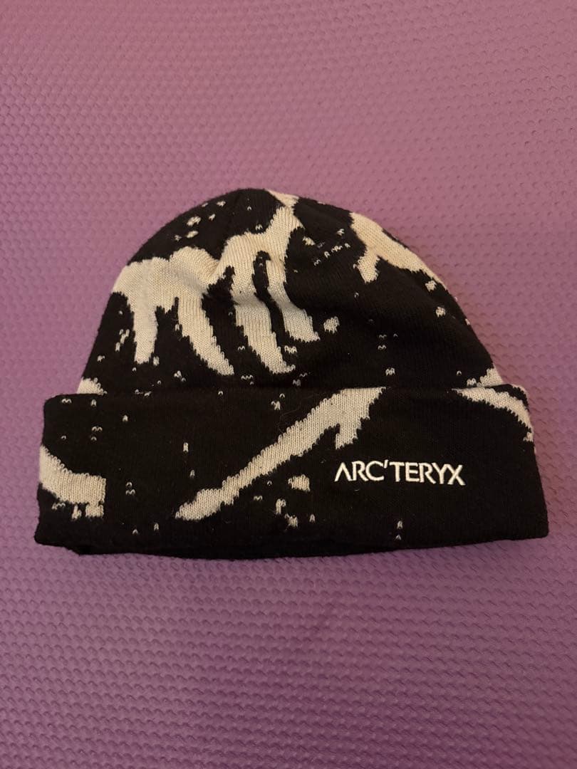 最終値下げArc’teryx Grotto Toque orca2022