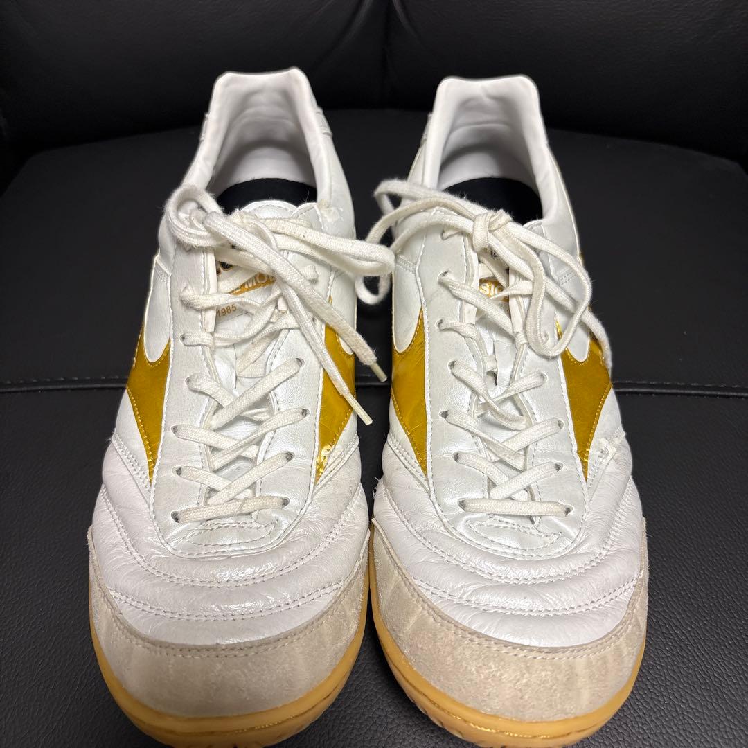 【限定品】MIZUNO モレリア イン ホワイトゴールド　28cm ミズノ