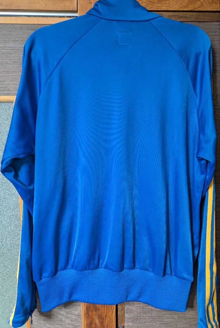 希少 adidas70s 復刻トラックジャケット青 /黄　万国旗　曲がりポケット