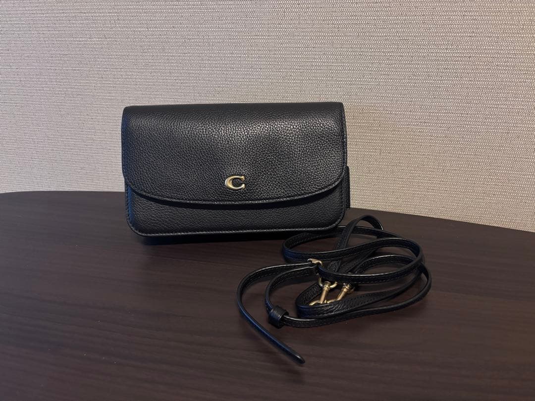 黒 レザー ショルダーバッグ ストラップ付き