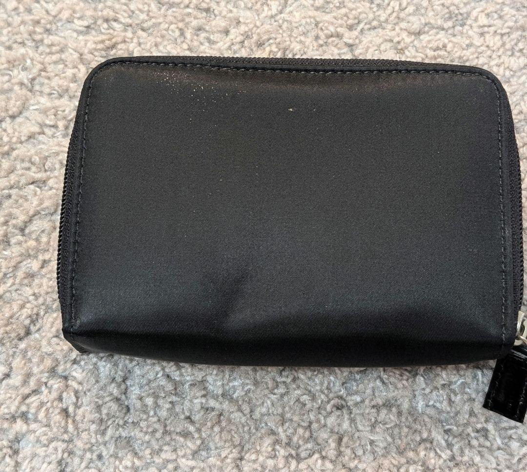 【ゆーゆーゆ  】PRADA Wファスナー 財布 ブラック