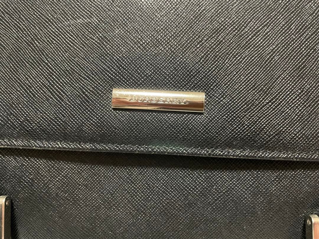 【期間限定値値引！】バーバリー ブラック ハンドバッグ