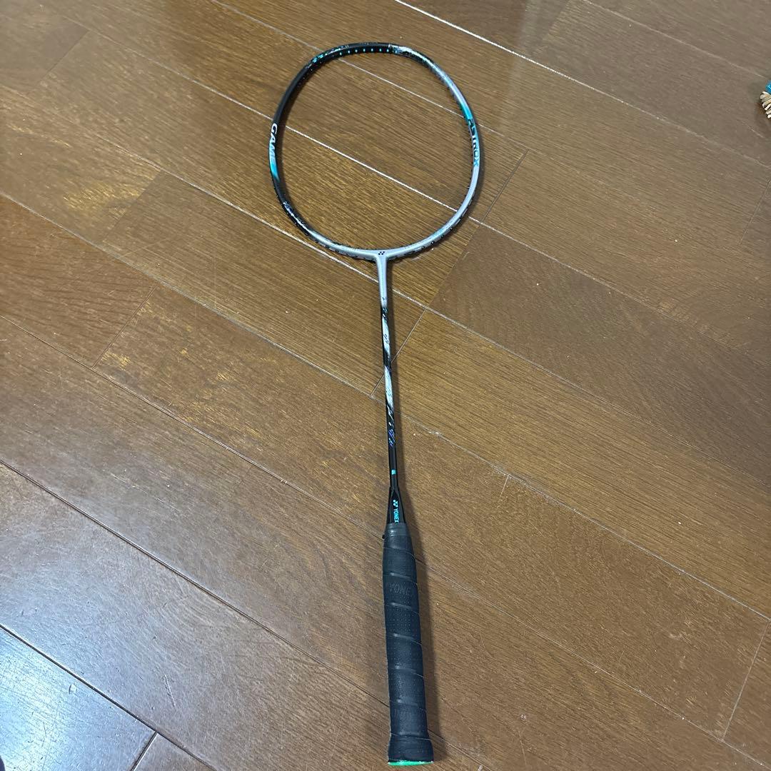 ヨネックスASTROX 88S ゲームバドミントンラケット
