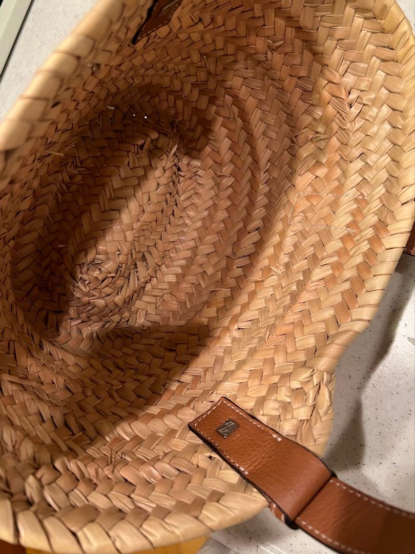 ロエベ　カゴバック、スモール