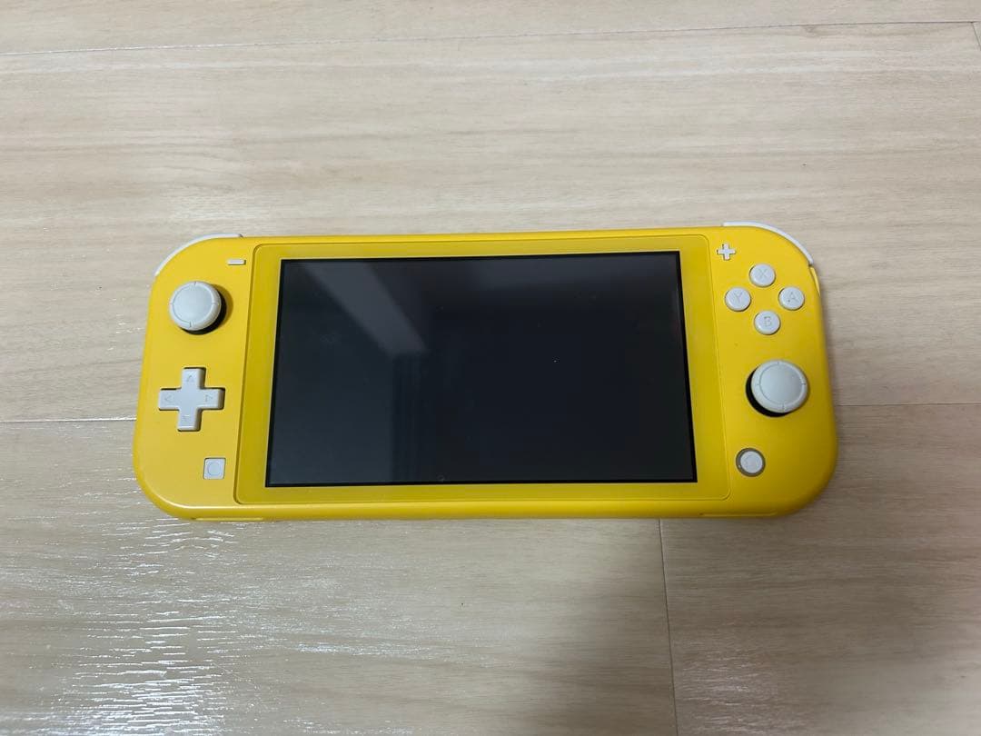 Nintendo Switch Lite イエロー 本体　スイッチライト