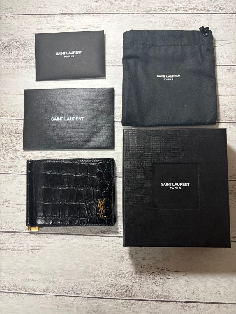 SAINT LAURENT YSL タイニーカサンドラ マネークリップ