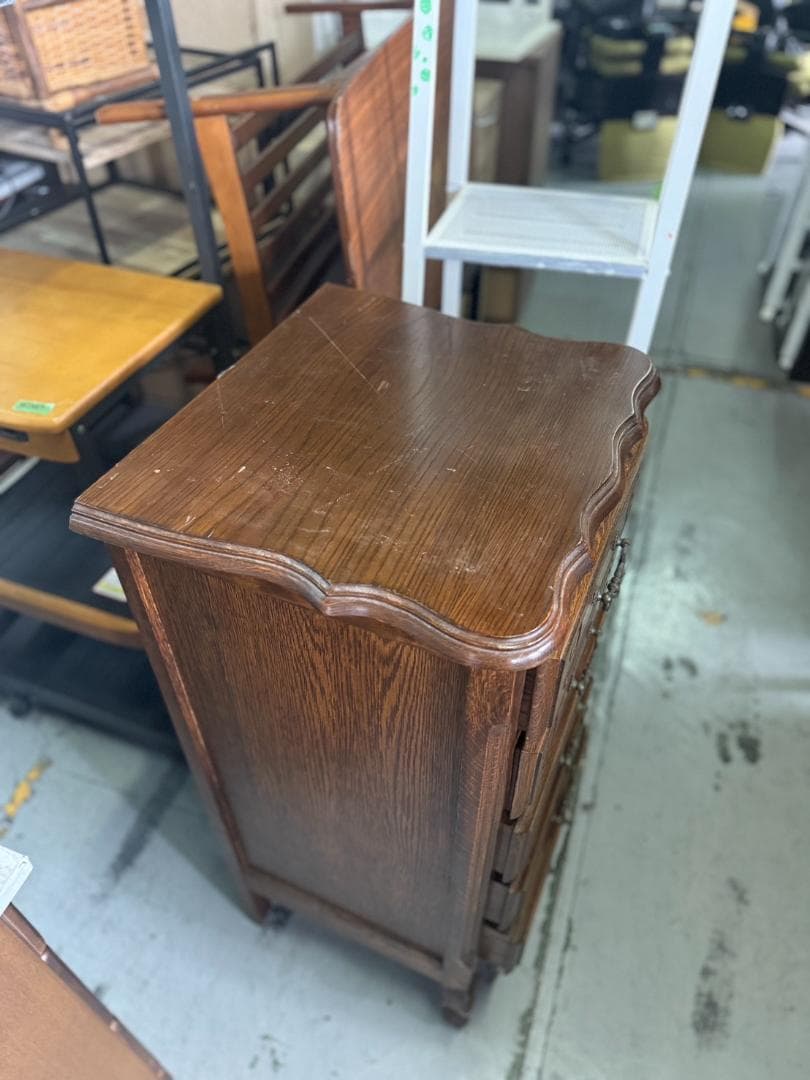 アンティーク　チェスト　16