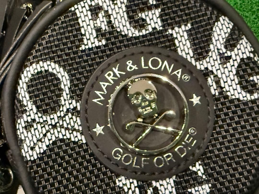 マークアンドロナ正規品、新品、未使用　タグ付　巾着型のカートバッグとボールポーチ