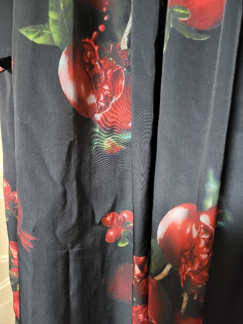 &エルシー黒地ザクロ柄 ロングワンピース