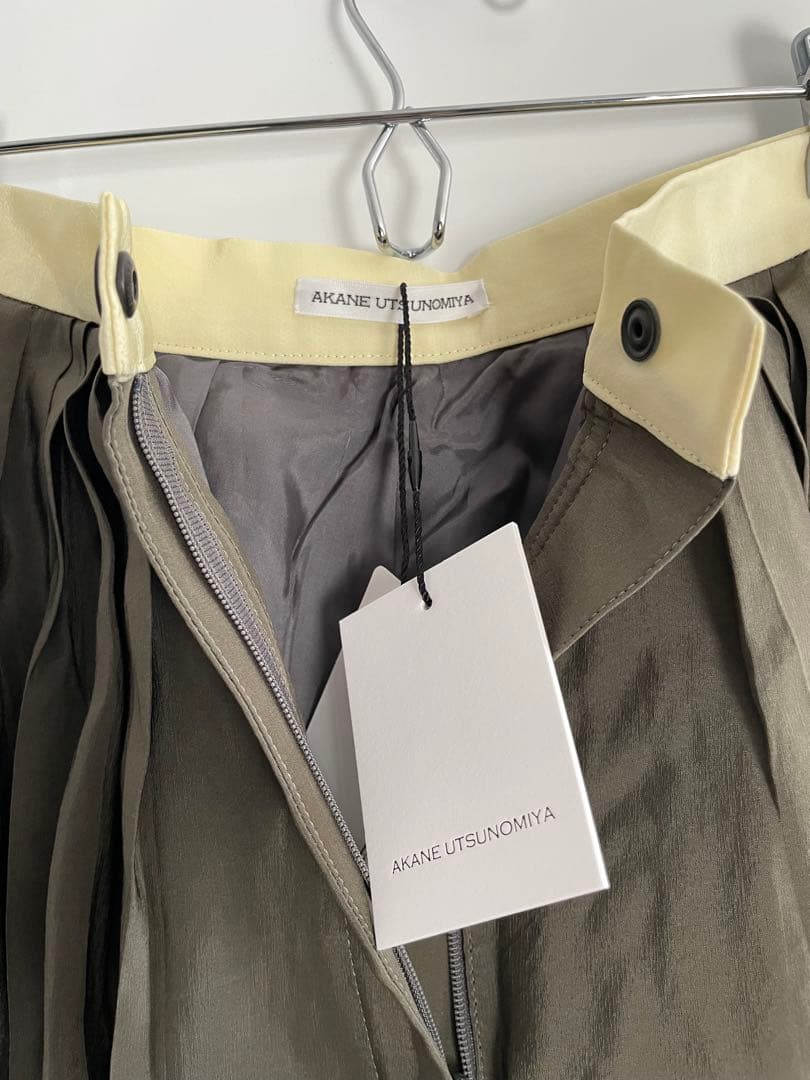 【akane utsunomiya 】 バルーンパンツ