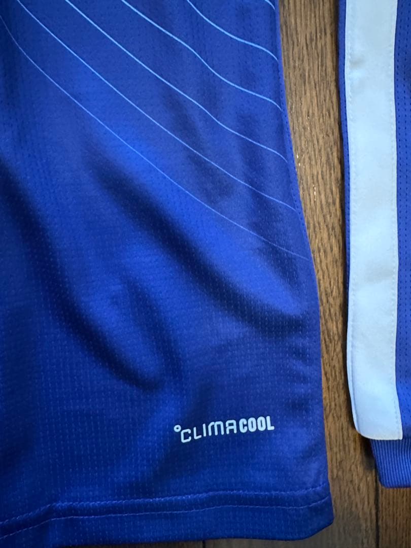 【新品タグ付】サッカー 日本代表 2026 ホーム　ユニフォーム S 長袖