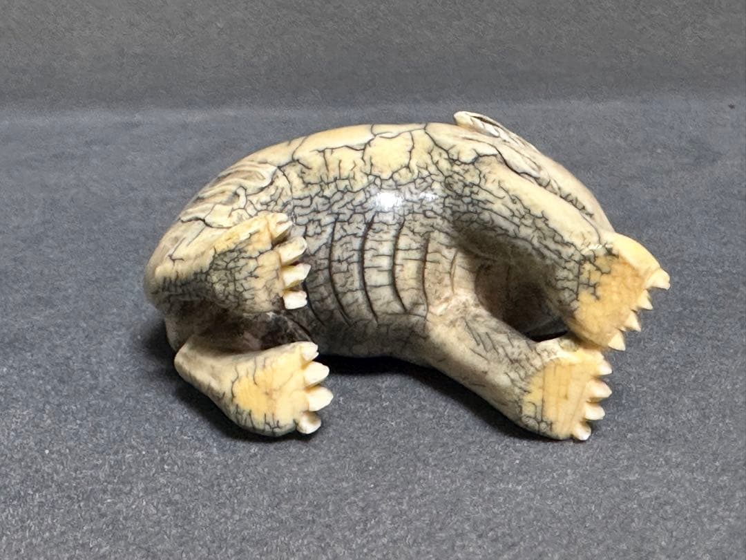 根付　狛犬　古美術品　 置物　細密細工　骨董　アンティーク　彫刻 工芸品