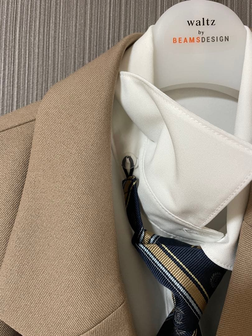 waltz by BEAMS DESIGNベージュスーツ　150cm