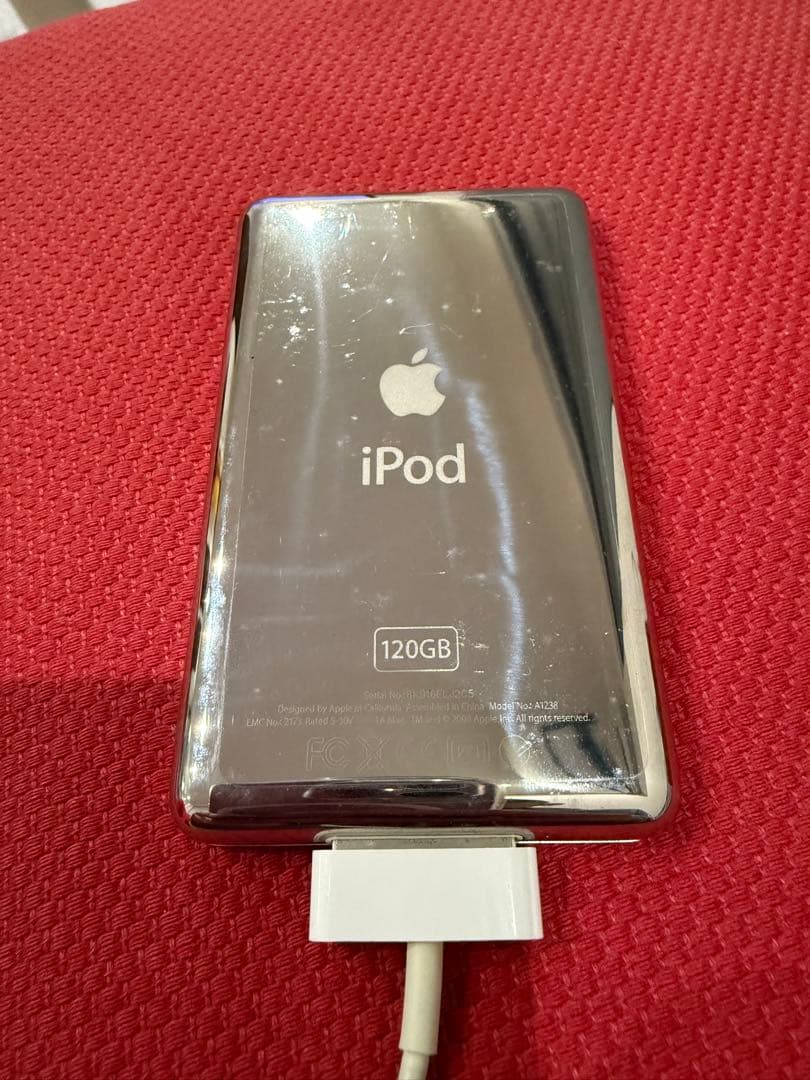 Apple iPod Classic シルバー　120G