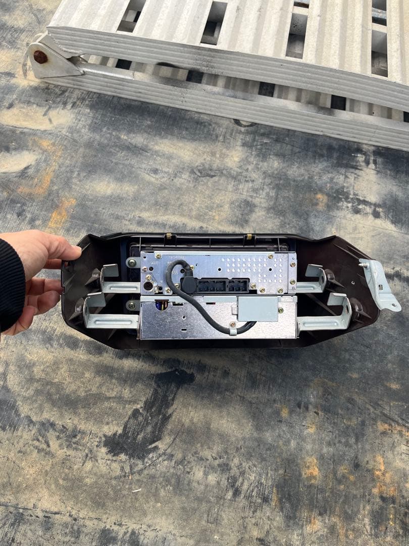 GX６１セダン オーディオボックス　当時ラジオカセット付き　旧車