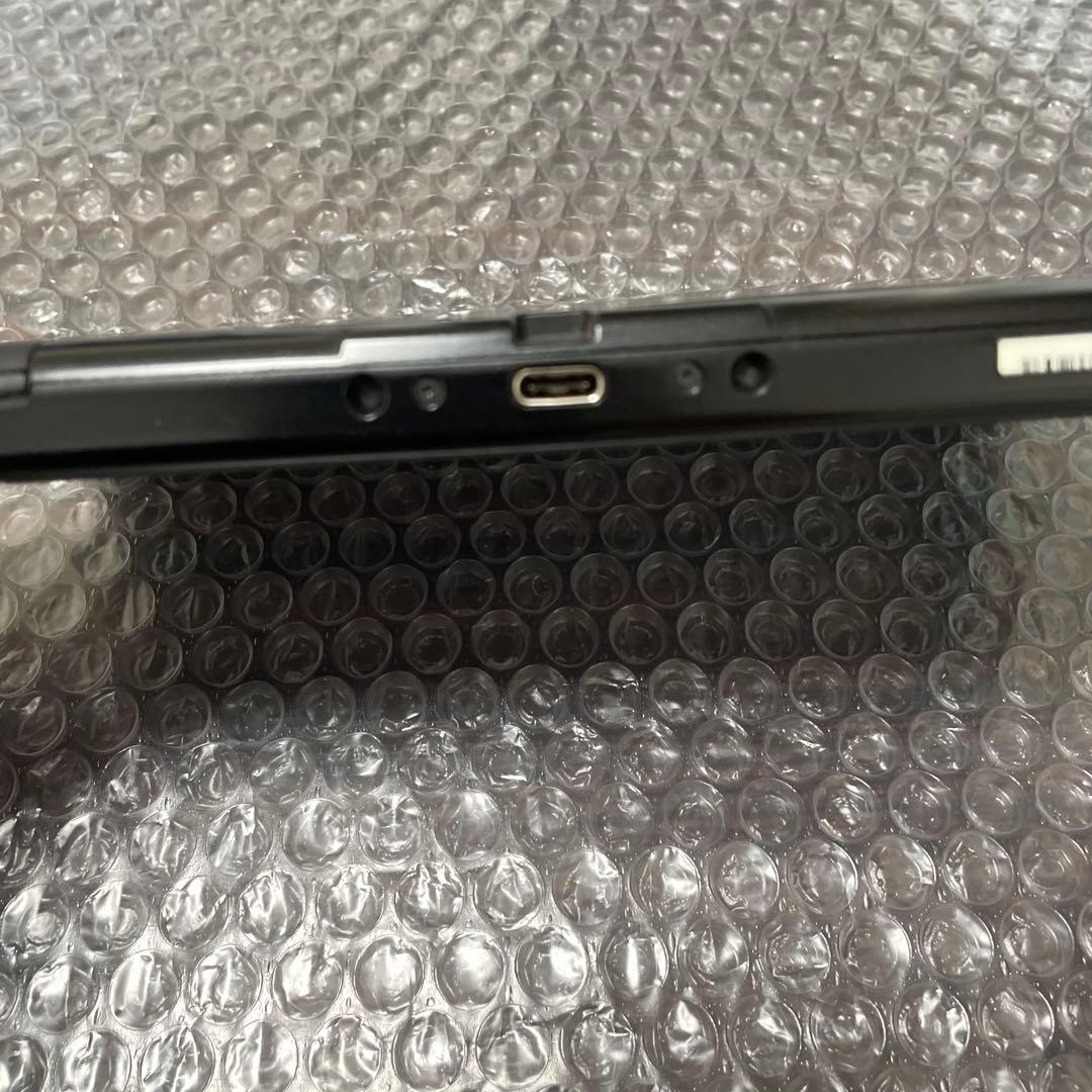 2 Nintendo Switch 本体　初期型