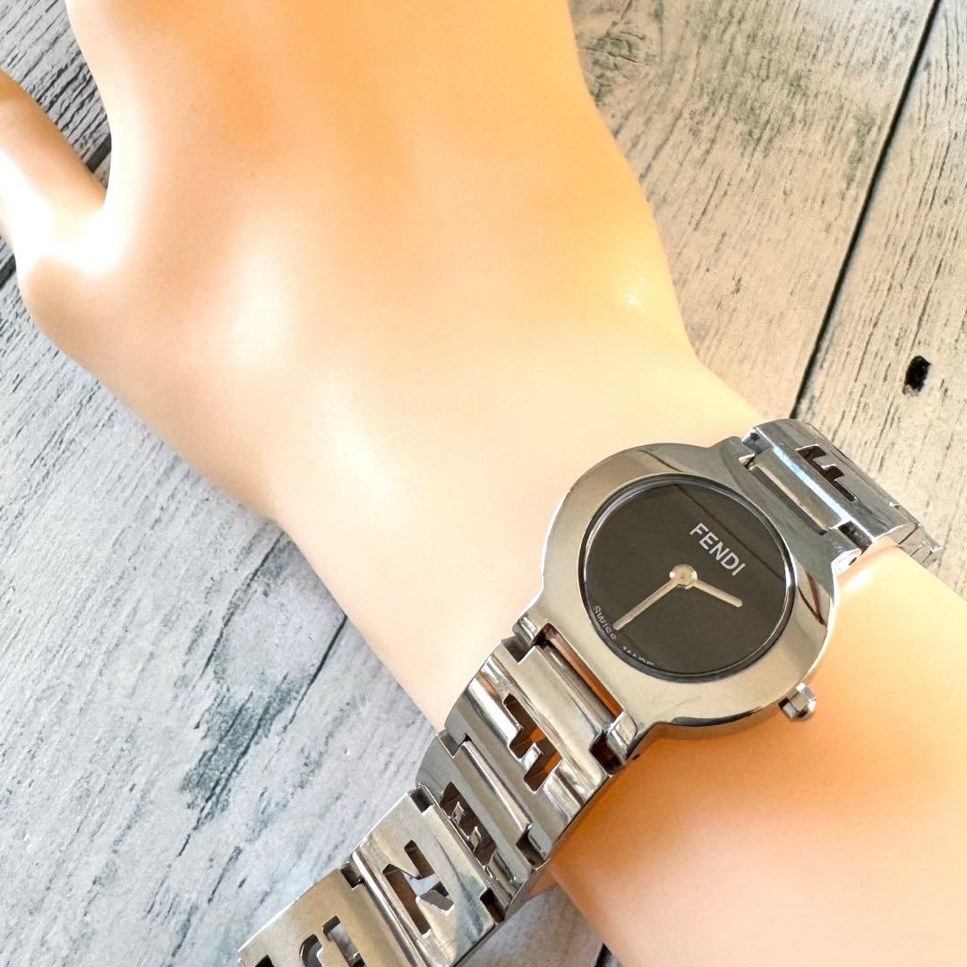 【電池交換済】FENDI フェンディ 腕時計 3050L ブラック