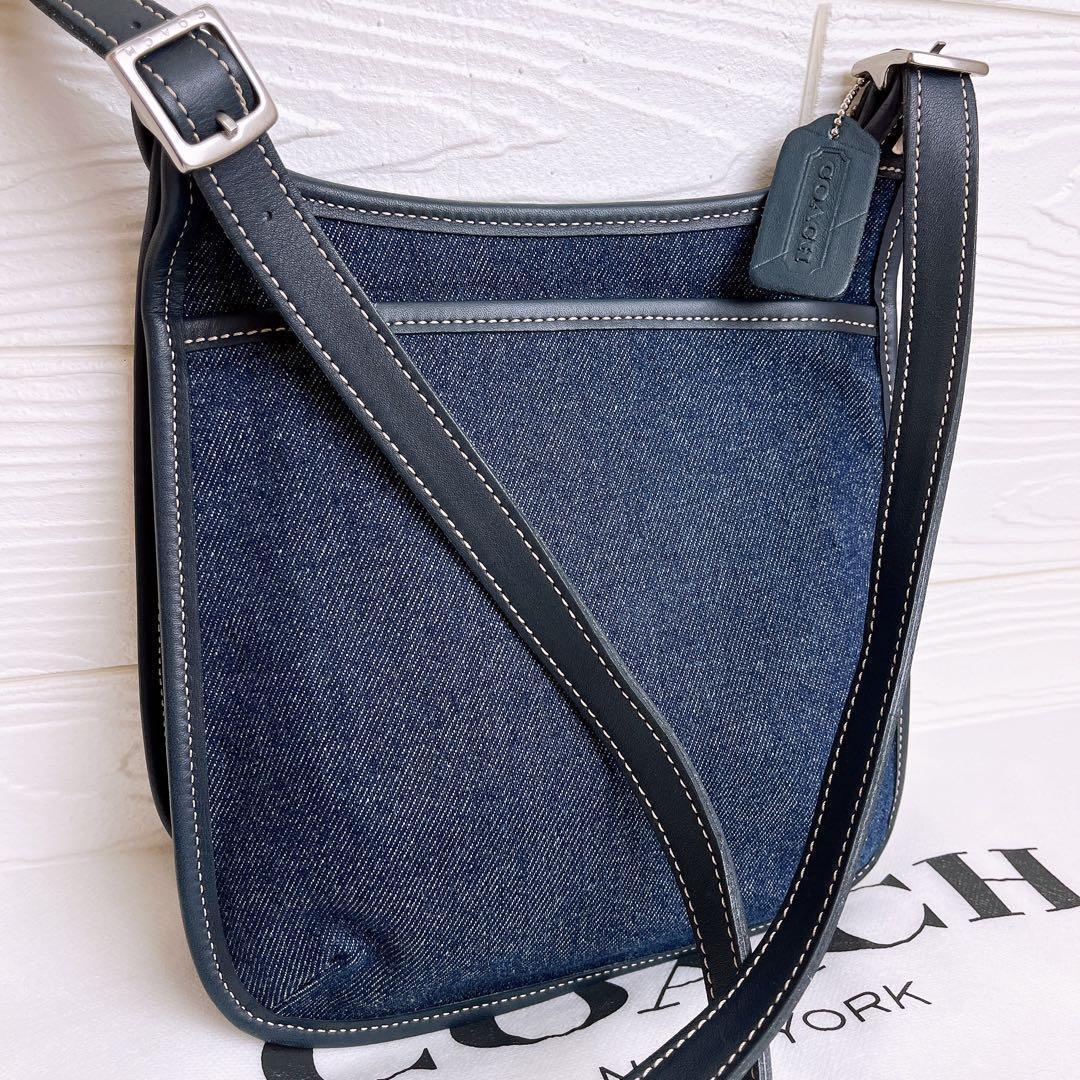 未使用☆COACHコーチ ショルダーバッグ デニムブルー キャンバスチャーム付.