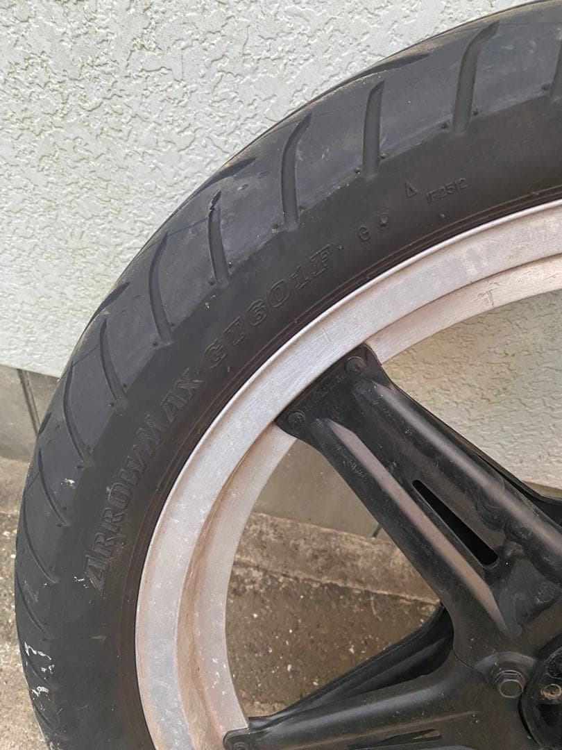 CB250T フロント19インチ　タイヤ付きホイール c