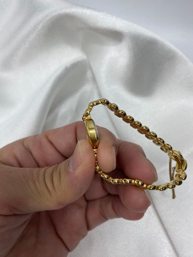 電池交換済　美品　SEIKO ストーン　ゴールド　ブレスウォッチ