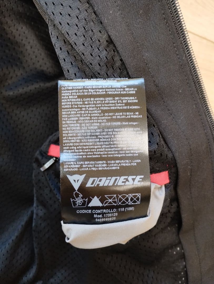 【美品】DAINESE G. AVRO TEX (46サイズ)