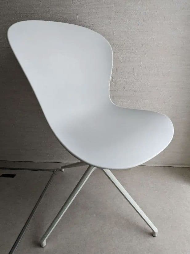 ① BoConcept ADELAIDE チェア