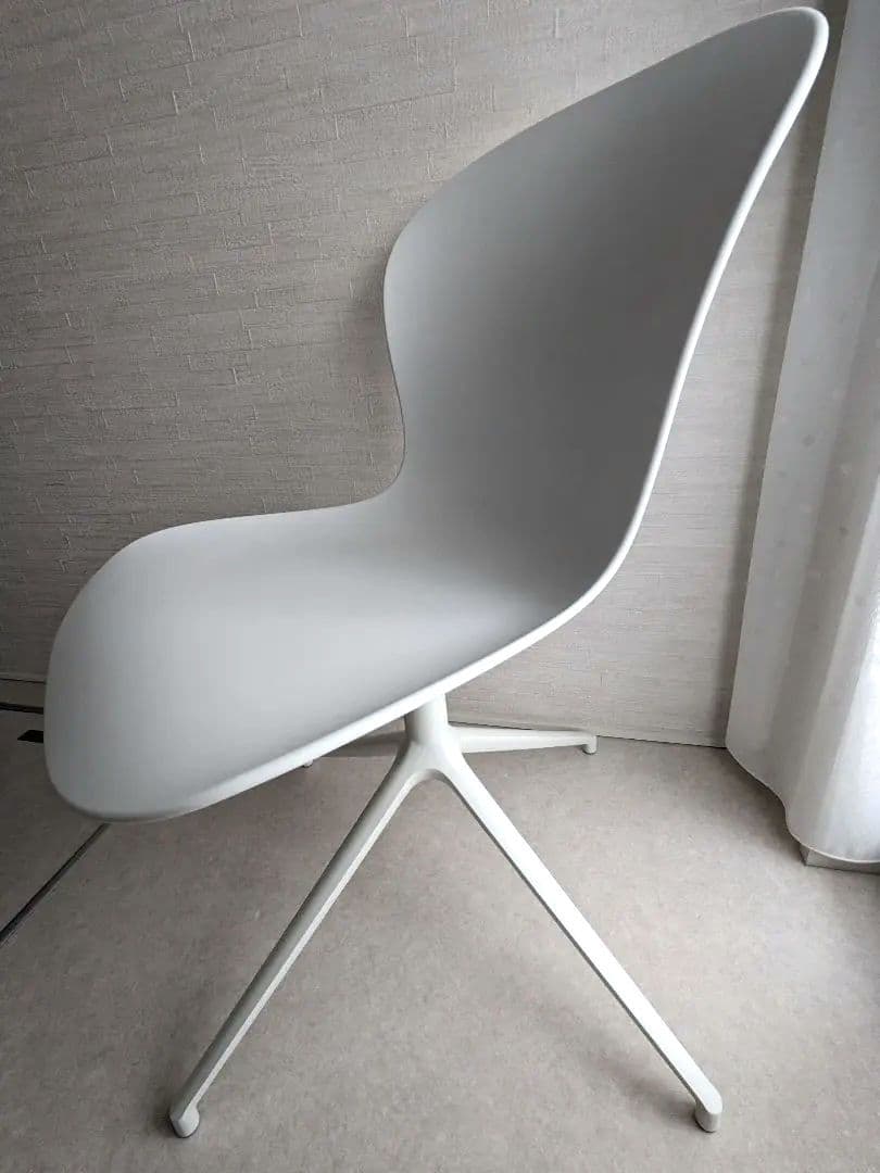 ① BoConcept ADELAIDE チェア