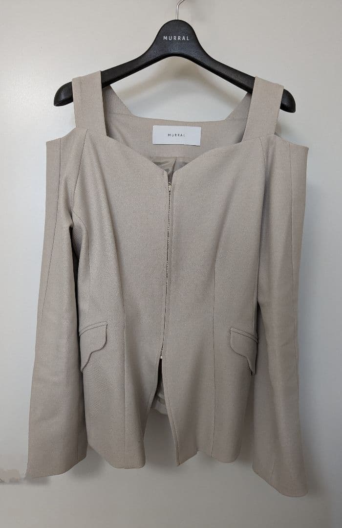 ジャケット・アウター MURRAL Melt off shoulder jacket (Ivory)