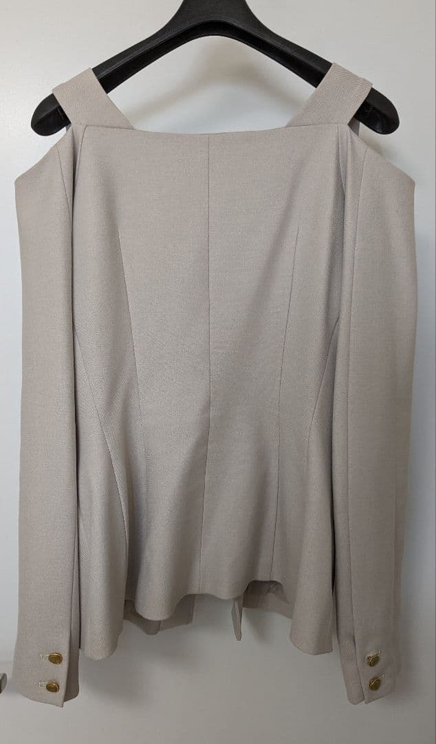 ジャケット・アウター MURRAL Melt off shoulder jacket (Ivory)