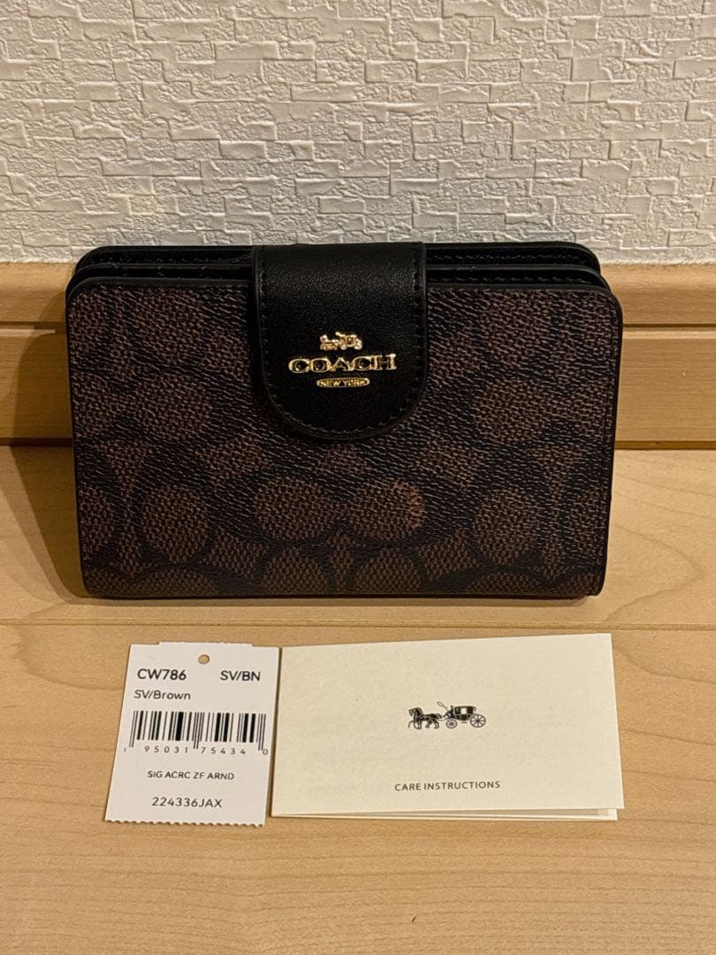 【人気商品】COACH ミディアムコーナージップウォレット・シグネチャー 茶色