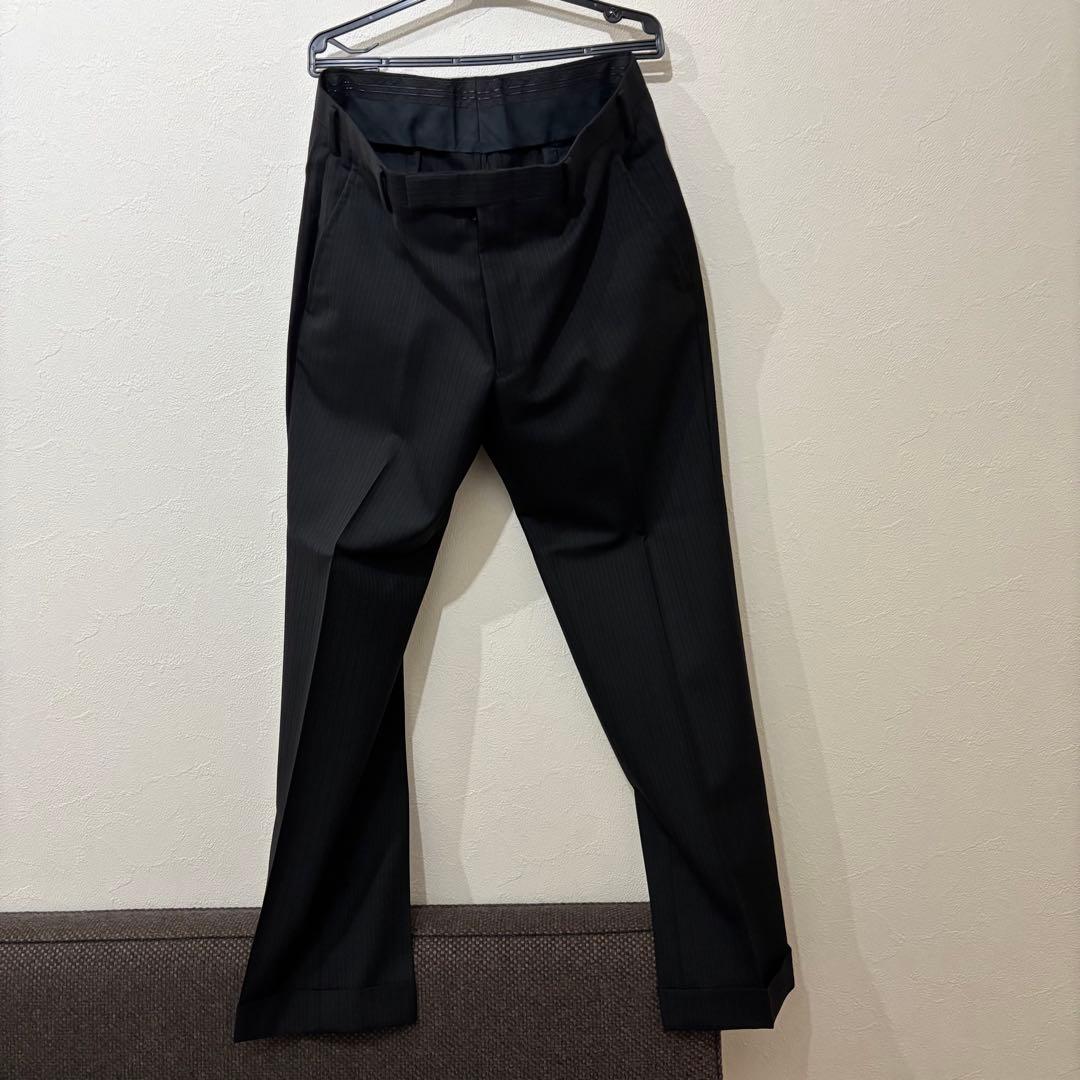 バーバリー ブラックレーベル 3ピース スーツ　ブラック　ストライプ