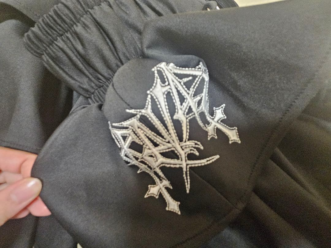 トラバス東京 サスペンダー付きフリルスカート