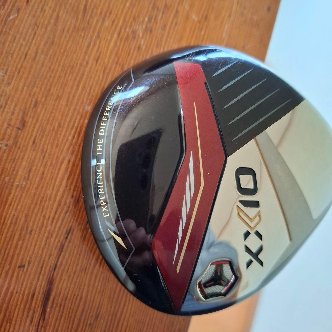 【美品】ゼクシオ13 フェアウェイウッド７番 R 赤