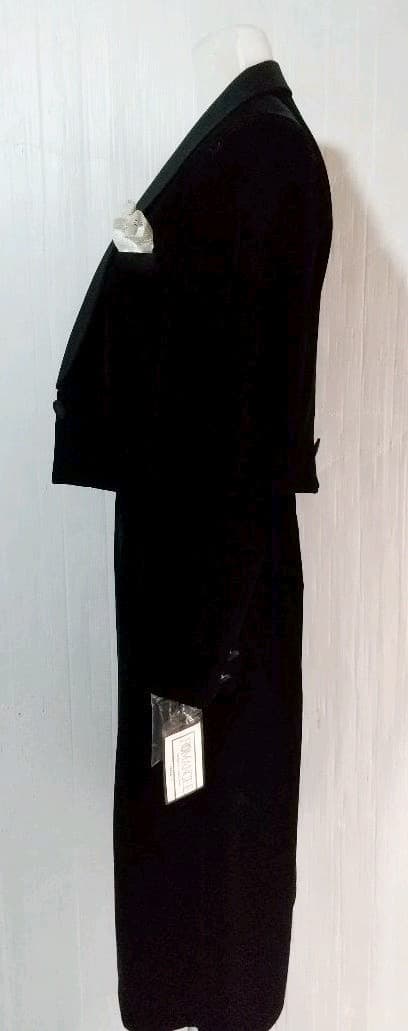 未使用品ROMANCEE/高級ベルベット アゲハラ　スカートスーツ黒