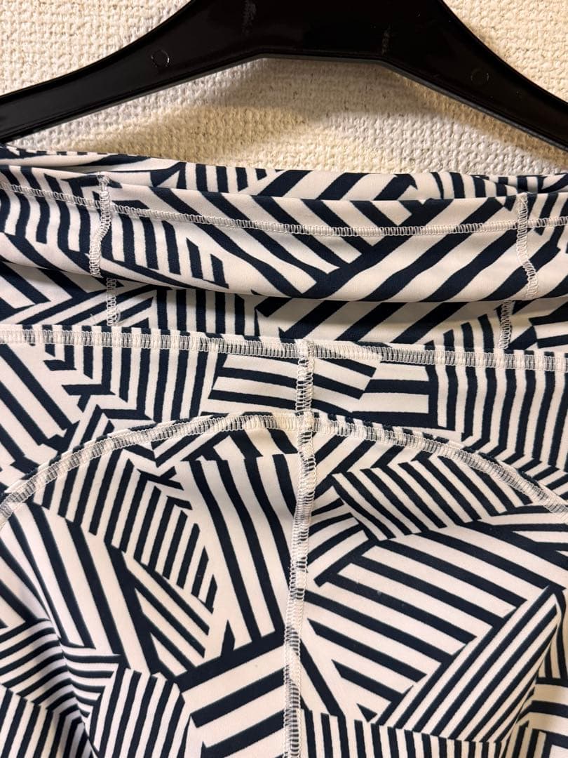 charbon シャルボン 10POCKETS SHORTLEGGINGS