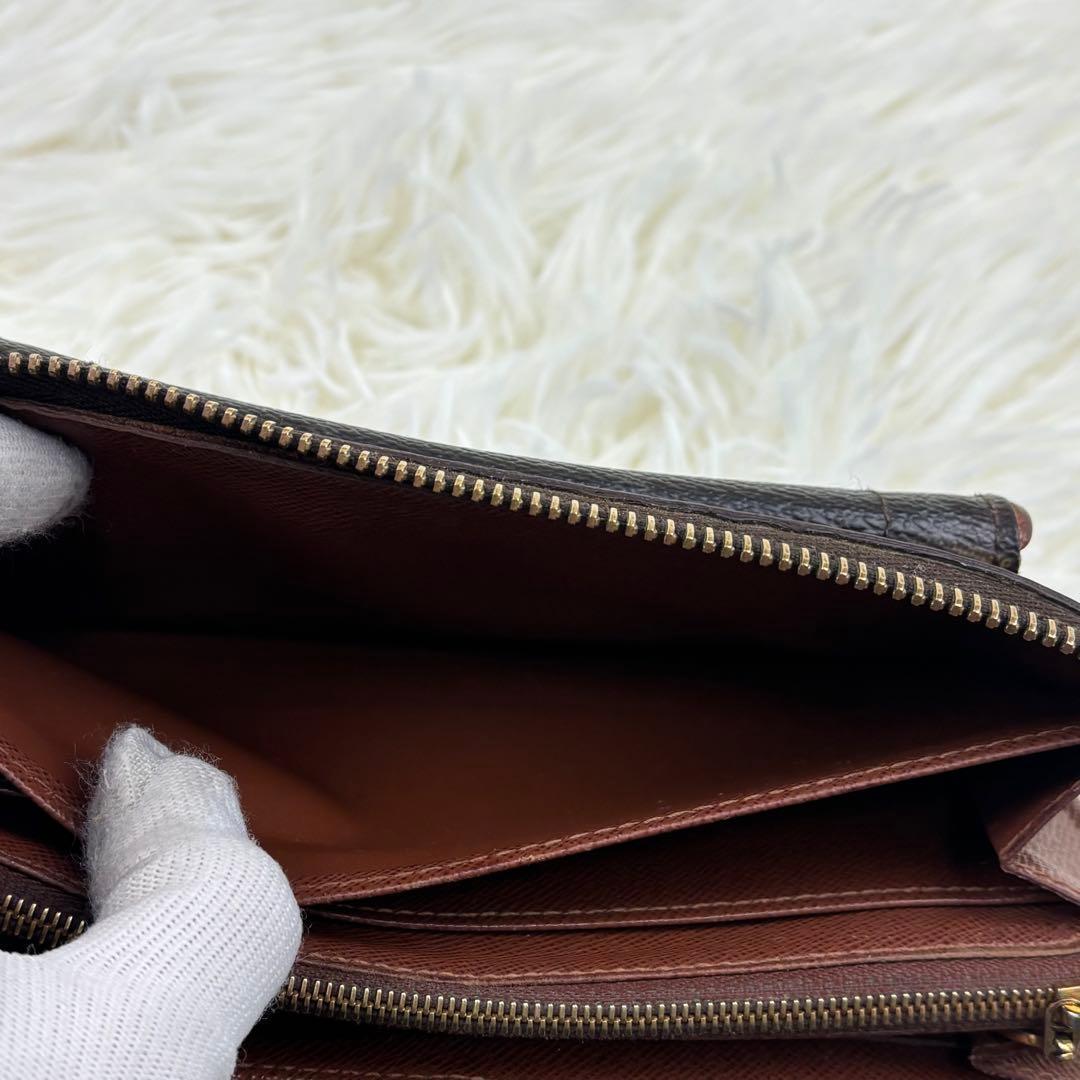 ルイヴィトン モノグラム ポルトフォイユアストリッド M61781 長財布