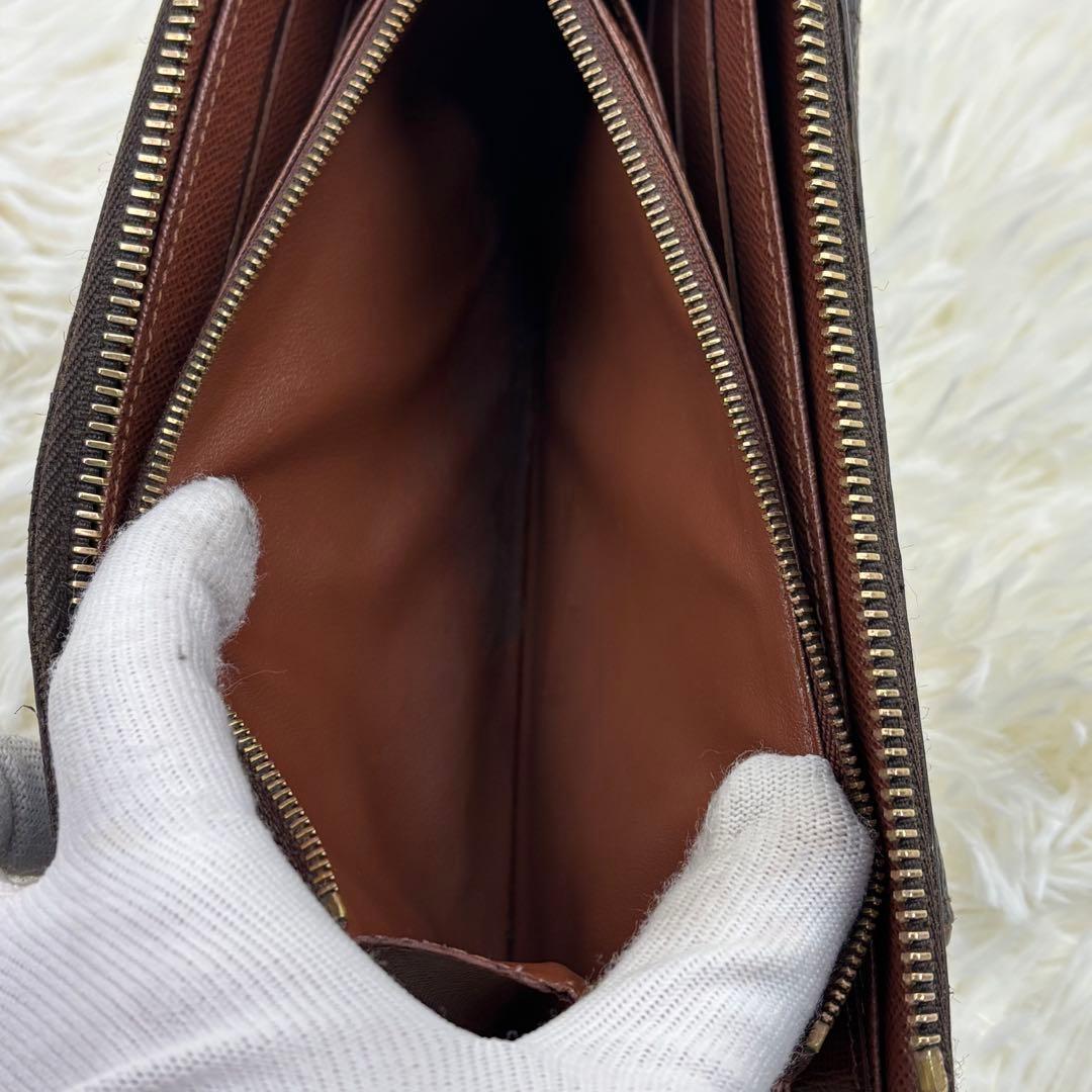 ルイヴィトン モノグラム ポルトフォイユアストリッド M61781 長財布