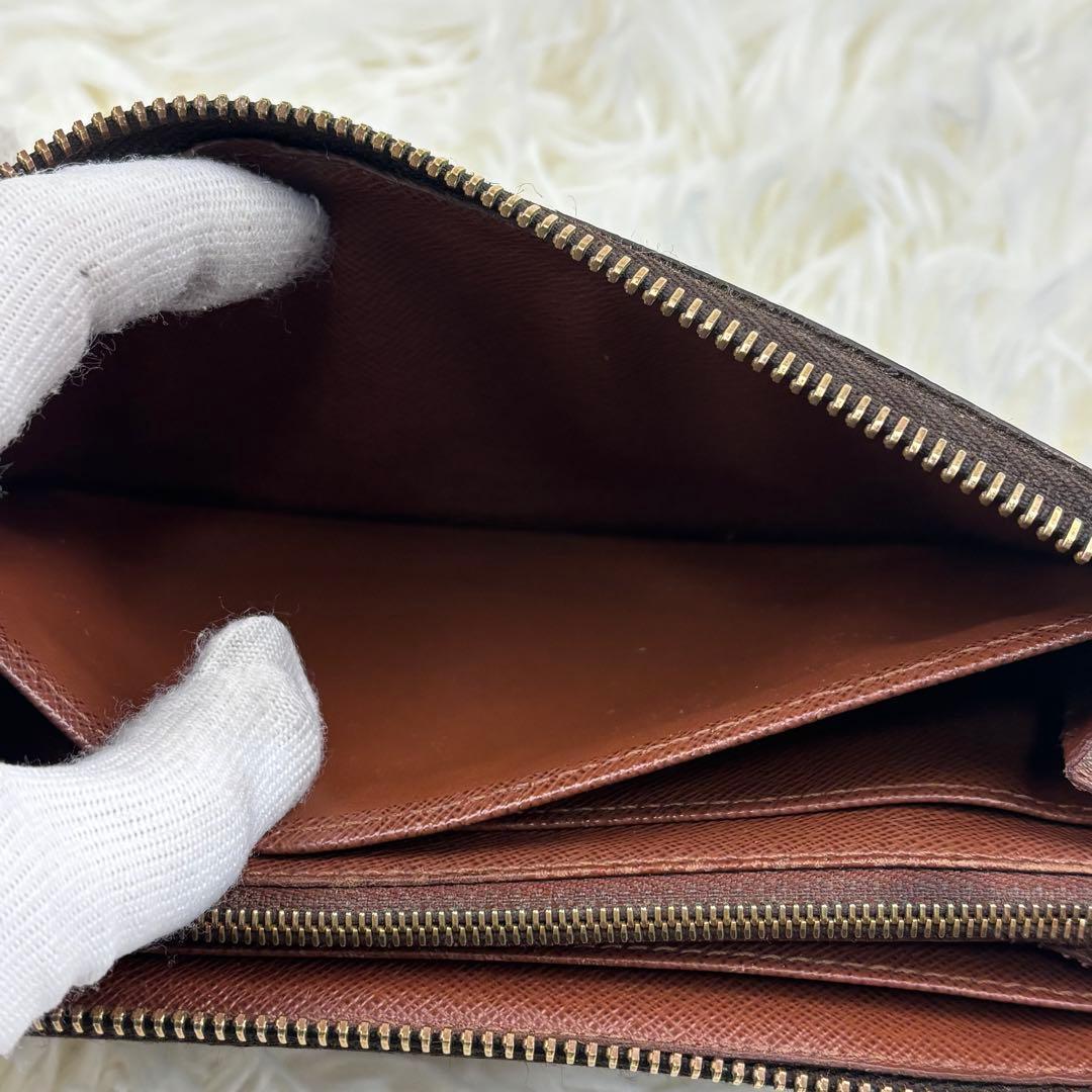 ルイヴィトン モノグラム ポルトフォイユアストリッド M61781 長財布